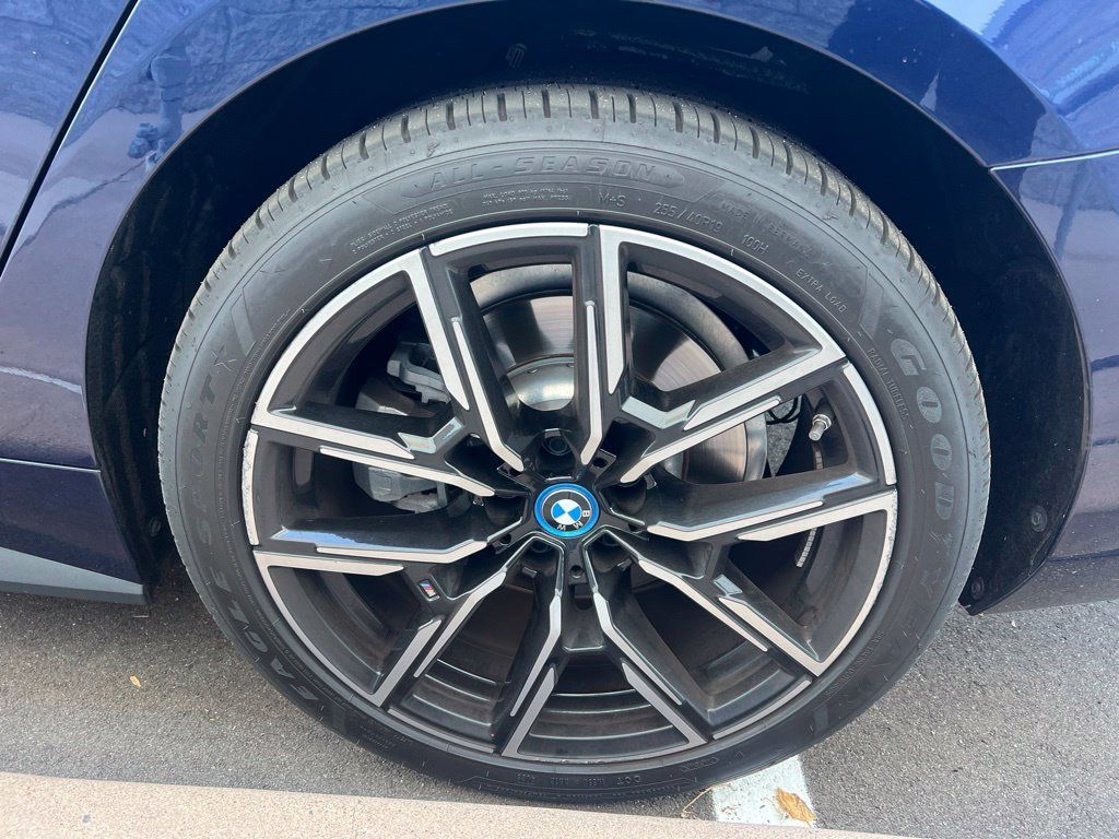 Certified 2024 BMW i4 eDrive35 w/ M Sport Package RWD image 8