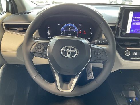 New 2026 Toyota Corolla Cross LE image 8