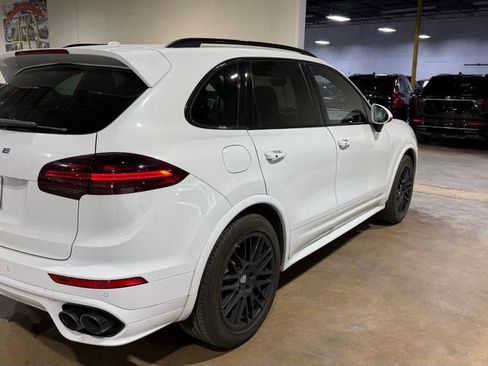 Used 2016 Porsche Cayenne GTS AWD/4WD image 10