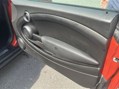Used 2013 MINI Cooper Clubman FWD image 22