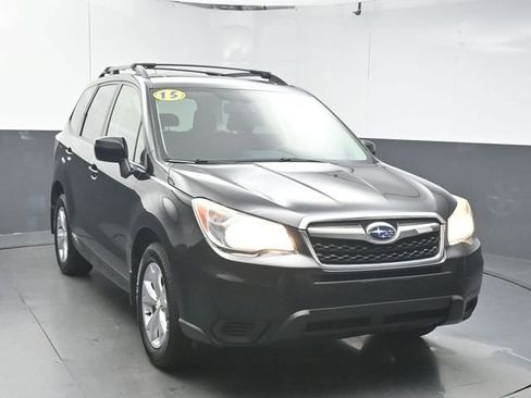 Used 2015 Subaru Forester 2.5i Premium w/ All-Weather Package AWD/4WD image 2