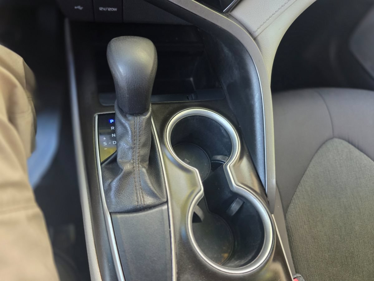 Used 2021 Toyota Camry LE w/ Carpet Mat Package (TMS) FWD image 36