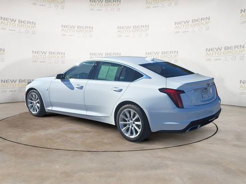 Used 2022 Cadillac CT5 Luxury w/ Cold Weather Package RWD image 3