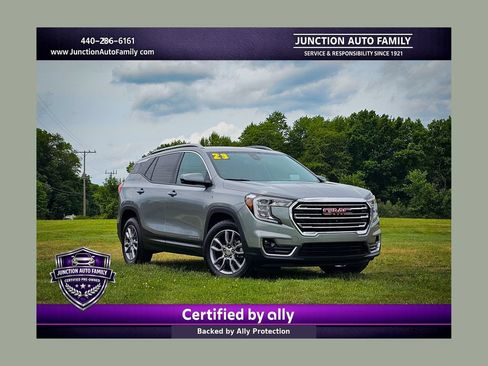 Used 2023 GMC Terrain SLT w/ Tech Package AWD/4WD image 1