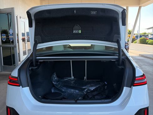 New 2026 BMW 550e xDrive AWD/4WD image 12