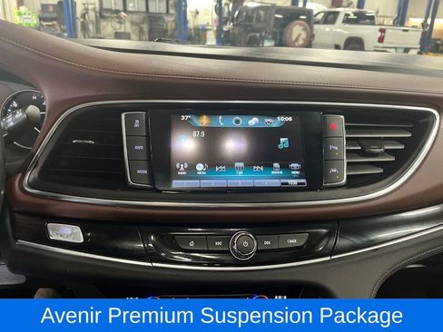 Used 2019 Buick Enclave Avenir w/ Avenir Technology Package image 17