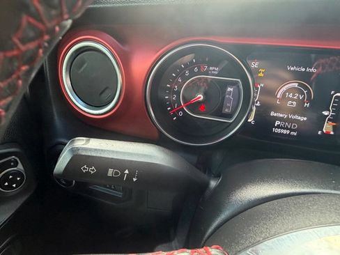 Used 2021 Jeep Gladiator Rubicon w/ Safety Group AWD/4WD image 40