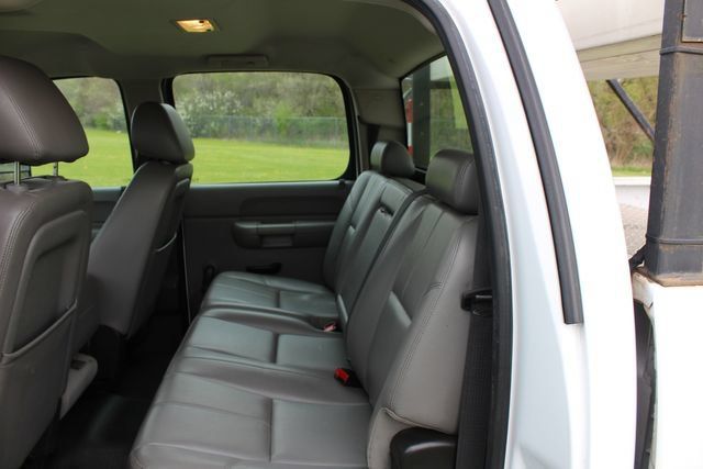 Used 2014 Chevrolet Silverado 3500 W/T AWD/4WD image 20