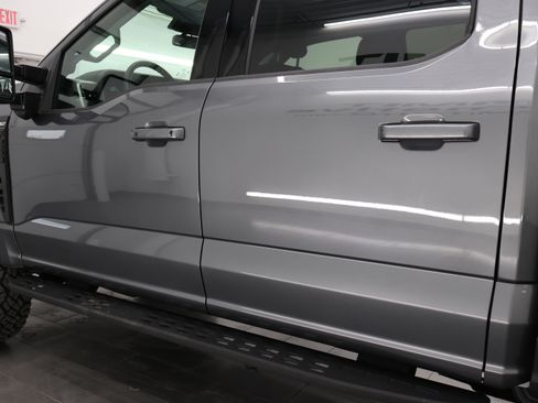 Used 2025 Ford F250 XLT w/ Black Appearance Package AWD/4WD image 37
