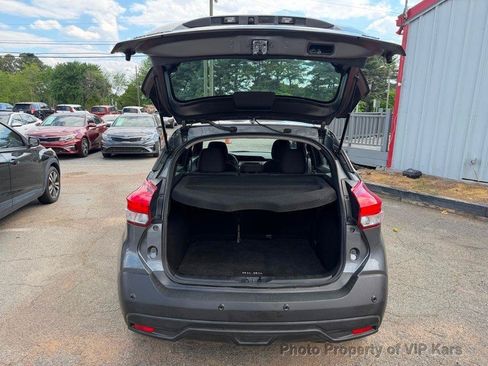 Used 2020 Nissan Kicks SV FWD image 19