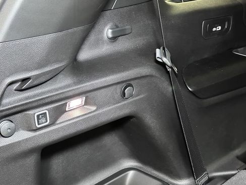 New 2025 Jeep Grand Cherokee L Altitude image 14