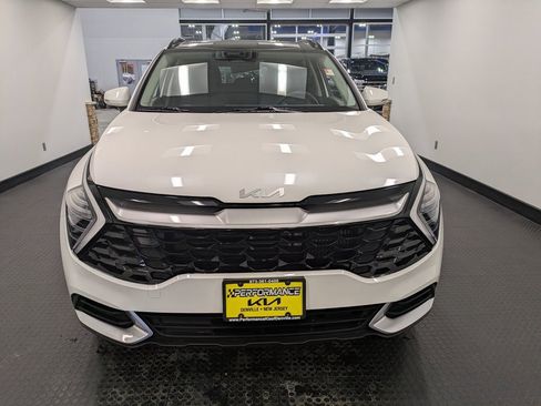 Used 2025 Kia Sportage EX w/ EX Premium Package image 2