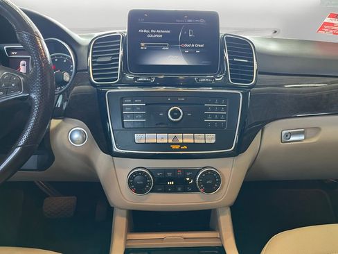 Used 2018 Mercedes-Benz GLE 350 w/ Premium 1 Package image 9