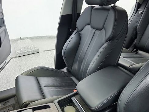 Used 2021 Audi Q5 Prestige w/ Prestige Package image 47