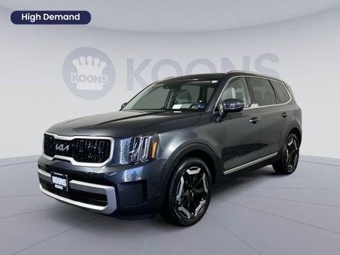 Used 2023 Kia Telluride EX w/ EX Captain's Chair Package FWD image 1