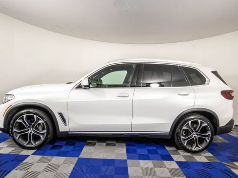 Used 2022 BMW X5 xDrive40i w/ Executive Package AWD/4WD image 8