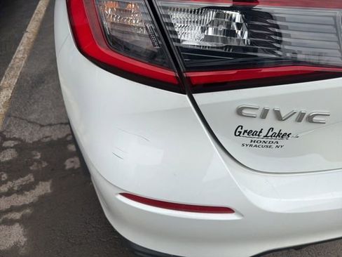 Used 2023 Honda Civic Sport image 3