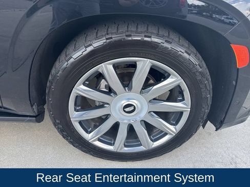 Used 2023 Cadillac Escalade Premium Luxury Platinum AWD/4WD image 10