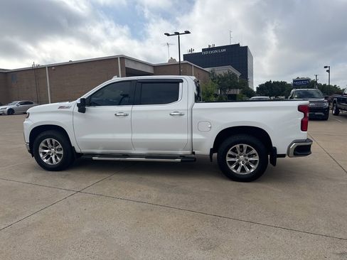 Used 2020 Chevrolet Silverado 1500 LTZ w/ LTZ Premium Package image 9