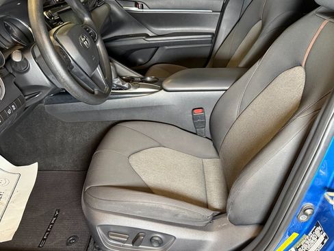 Used 2019 Toyota Camry LE image 19