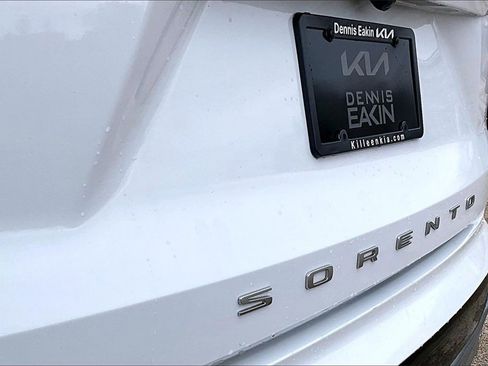 Certified 2022 Kia Sorento S w/ Panoramic Sunroof Package image 34