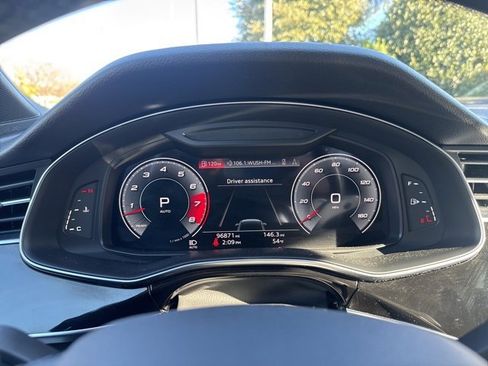 Used 2021 Audi Q7 3.0T Premium Plus w/ Executive Package image 22