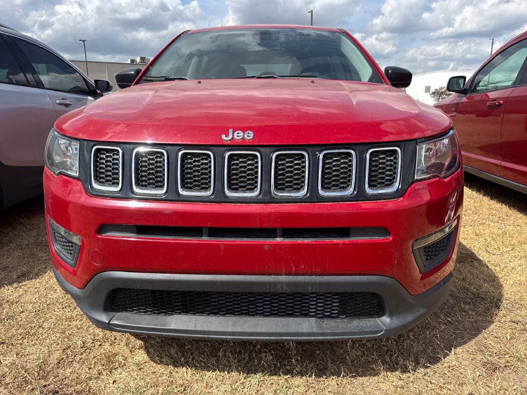 Used 2019 Jeep Compass Sport FWD image 2