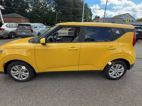 Used 2020 Kia Soul LX FWD image 5