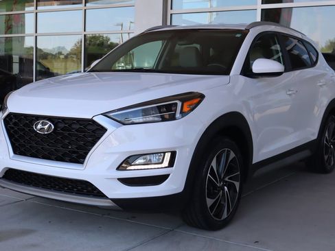Used 2021 Hyundai Tucson Sport w/ Cargo Package FWD image 3