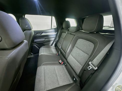 Used 2025 GMC Terrain Elevation FWD image 27