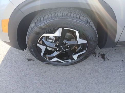 Certified 2025 Kia Seltos S image 10