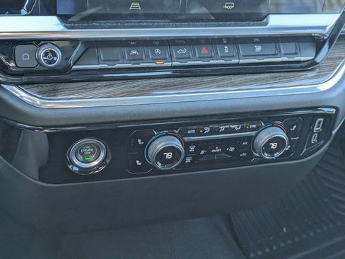 Used 2023 Chevrolet Silverado 1500 LT image 21