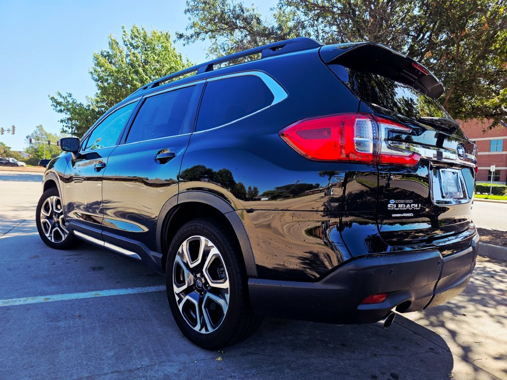 Used 2023 Subaru Ascent Limited AWD/4WD image 14