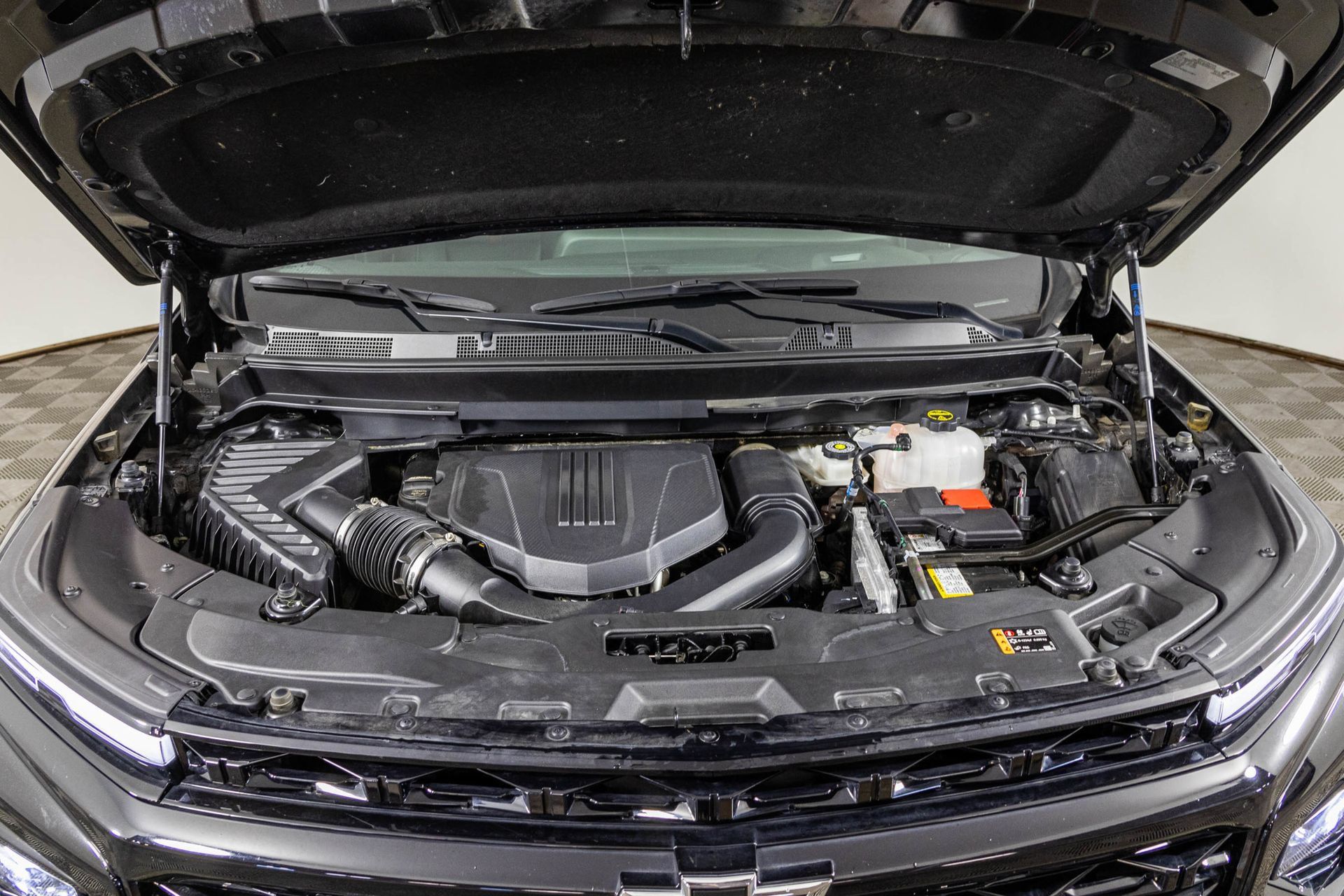 Used 2024 Chevrolet Traverse RS FWD image 55