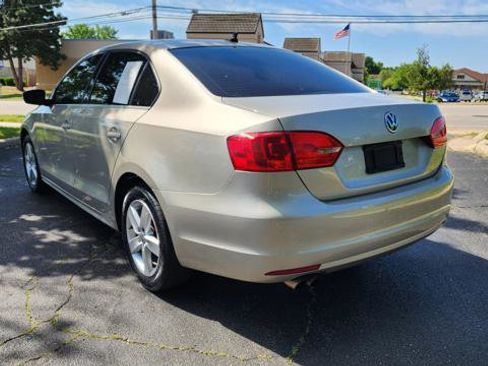Used 2013 Volkswagen Jetta TDI FWD image 6