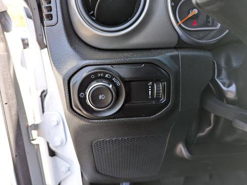 Used 2023 Jeep Wrangler Sport AWD/4WD image 14
