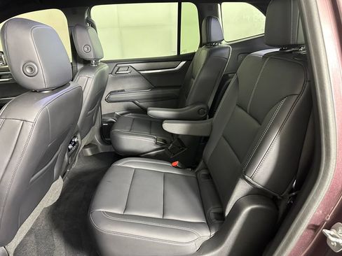 Used 2024 GMC Acadia Elevation w/ Luxury Package FWD image 31