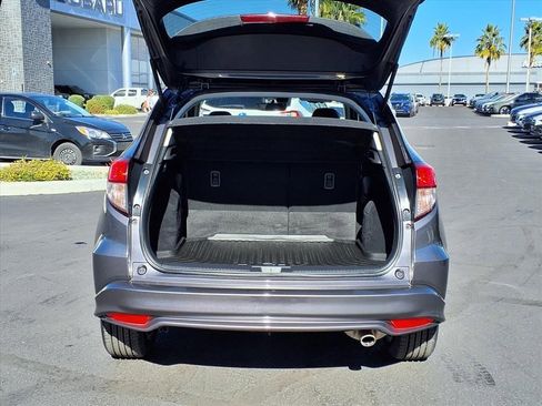 Used 2020 Honda HR-V Touring image 17