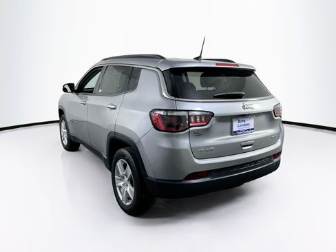 Used 2022 Jeep Compass Latitude w/ Convenience Group AWD/4WD image 7