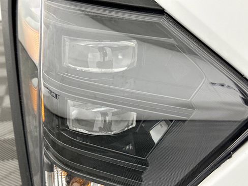 Used 2024 Hyundai Kona SEL image 9