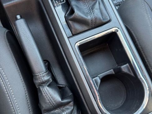 Used 2019 Toyota Tacoma TRD Sport image 16