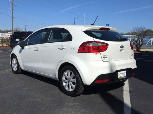 Used 2013 Kia Rio EX w/ Convenience Pkg image 7