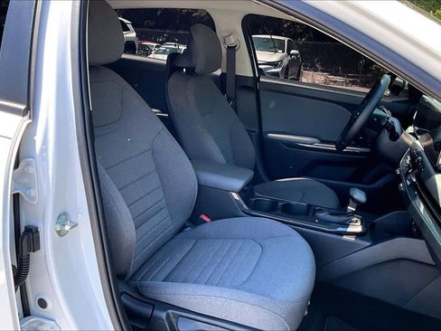 Used 2025 Kia K4 EX FWD image 9
