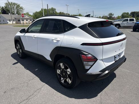 Used 2025 Hyundai Kona SEL AWD/4WD image 6