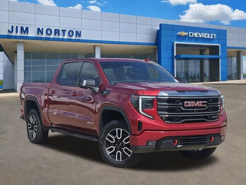 Used 2024 GMC Sierra 1500 AT4 w/ Technology Package AWD/4WD image 1