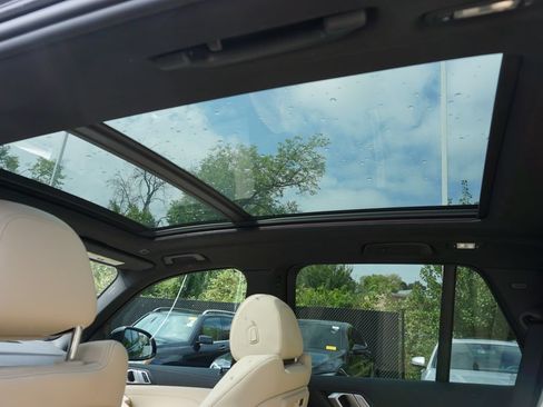 Used 2022 BMW X5 sDrive40i w/ M Sport Package RWD image 27
