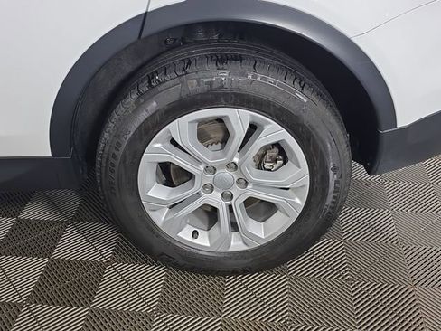 Used 2023 Land Rover Discovery Sport S AWD/4WD image 16