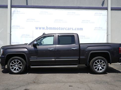 Used 2016 GMC Sierra 1500 Denali w/ Enhanced Driver Alert Package AWD/4WD image 8
