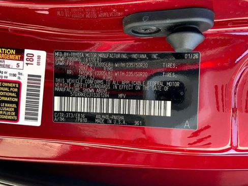 Used 2026 Toyota Sienna XSE FWD image 36