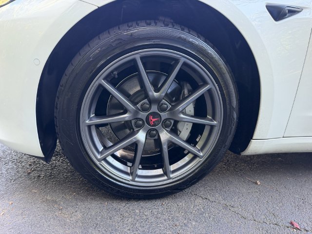Used 2022 Tesla Model 3 Long Range AWD/4WD image 35